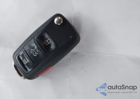 2016 Volkswagen Tiguan S из США, поврежденный, VIN WVGAV7AX0GW545659